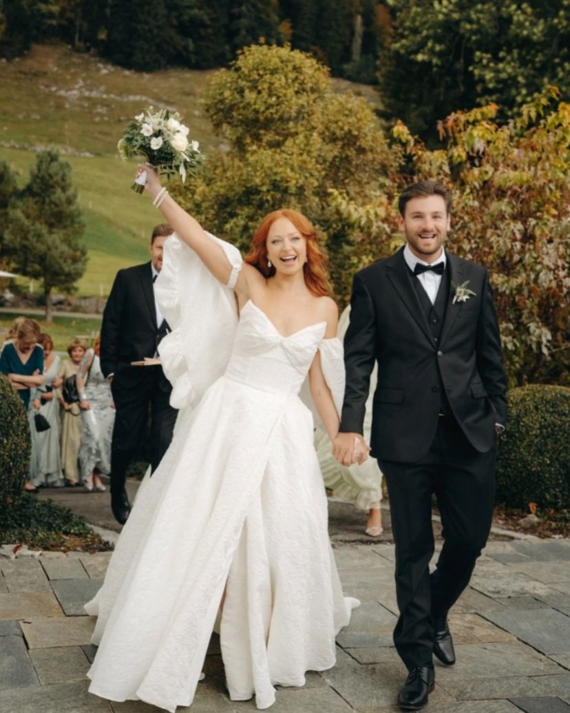 Yvonne Beck Bilingual Celebrant Wedding Officiants