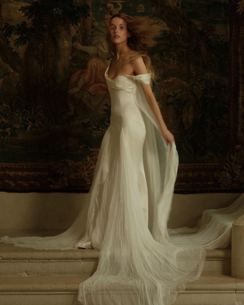 CINQ Bridal Salons
