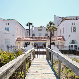 Casa Marina Hotel & Restaurant