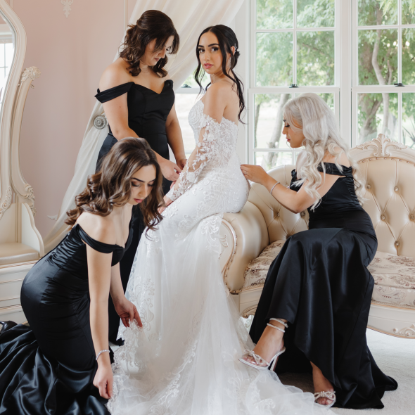 Astora Studio  Photographer