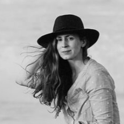 Melia Lucida Photographer | About