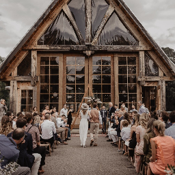 Le Pont Couvert Venue | About