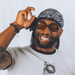Trevaughn Smith Photographer | About
