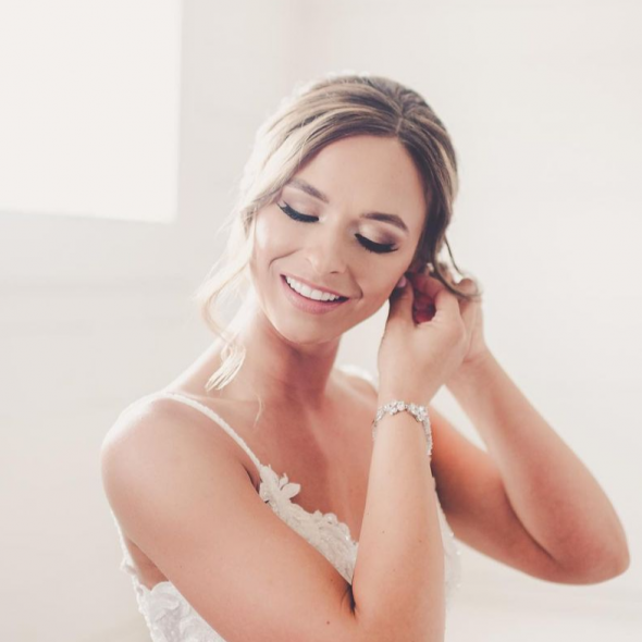 Hannah Elisabeth Makeup Artists Hannah Elisabeth Makeup Artists