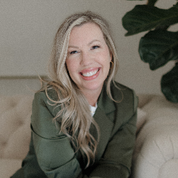 Mandi Roach Photographer | About